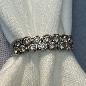 Elegant 14k White Gold Diamond Band Ring
